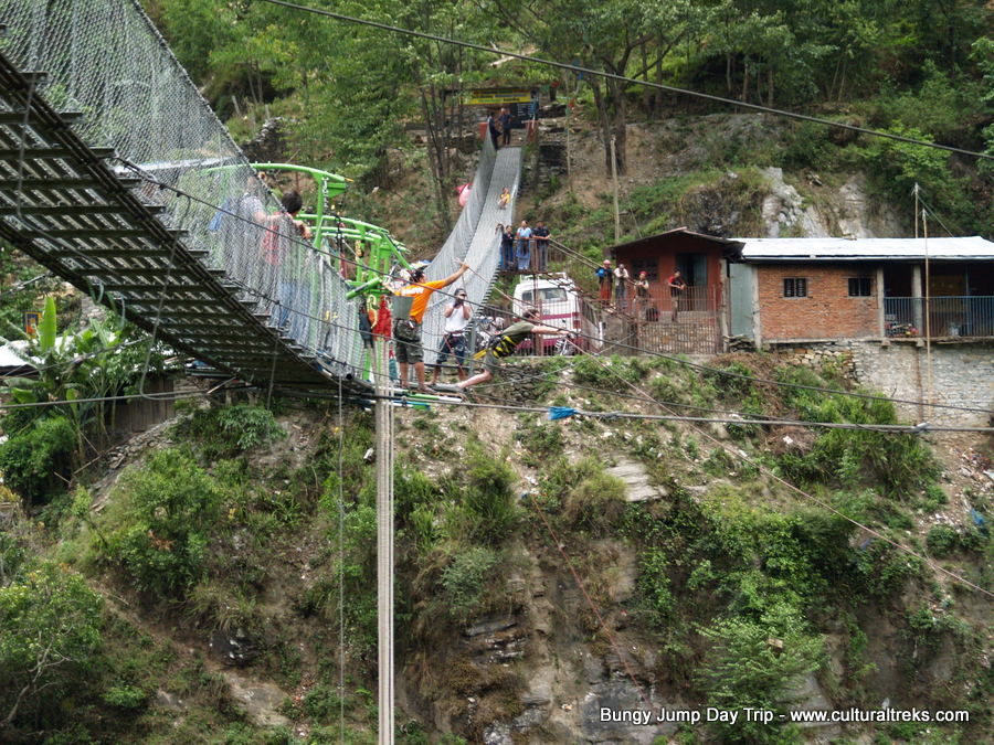 Bungy Jumping Adventure Trip
