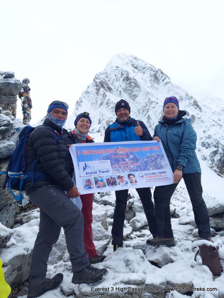 Everest Three High Passes Trek