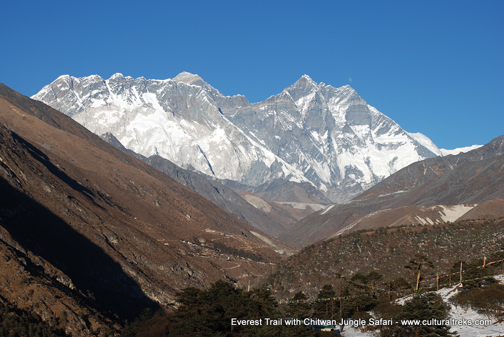 Everest Trail and Chitwan Jungle Safari