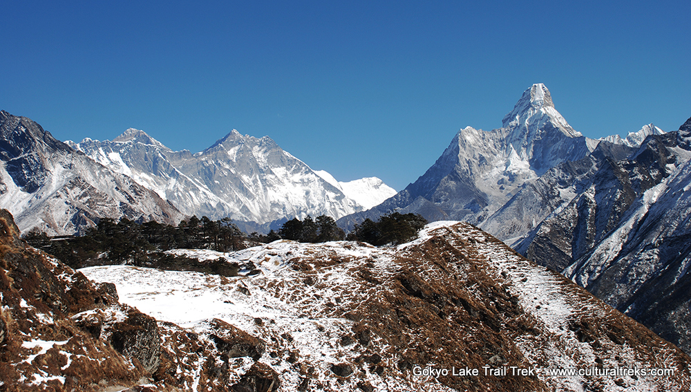 Gokyo Lake Trail Trekking