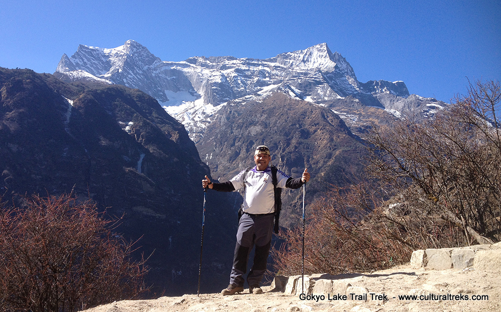 Gokyo Lake Trail Trekking