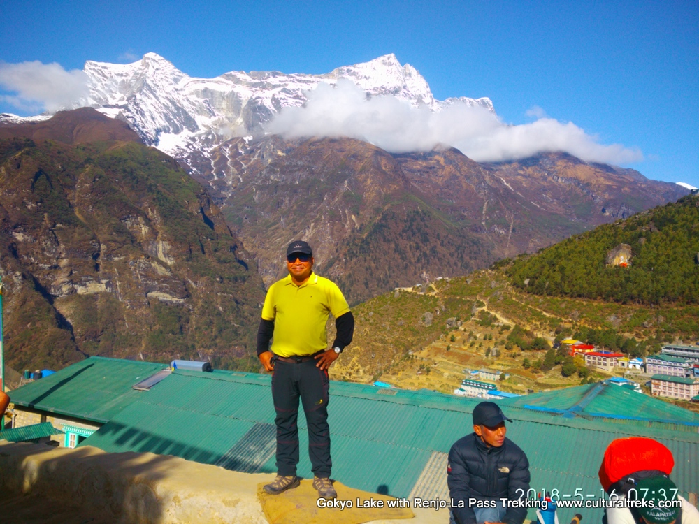 Gokyo Lake with Renjo-La Pass Trekking