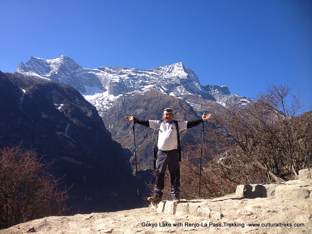 Gokyo Lake with Renjo-La Pass Trekking