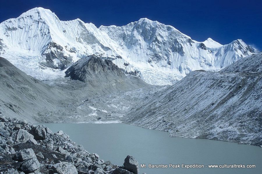 Mt. Baruntse Peak 7,129m Expedition