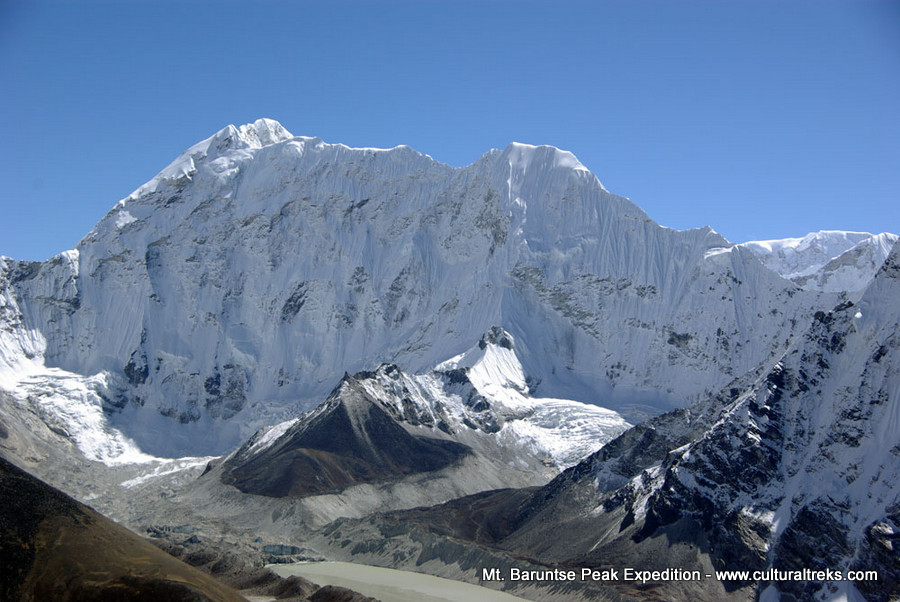Mt. Baruntse Peak 7,129m Expedition