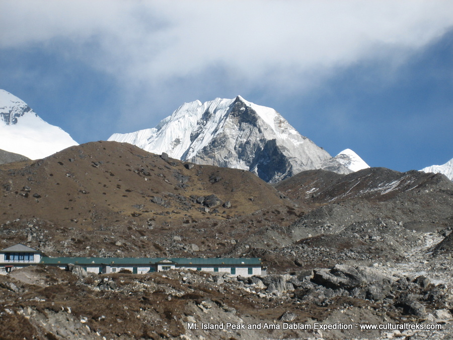 Island Peak with Ama Dablam Expedition