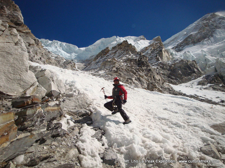 Lho La Peak 6,036m Expedition (Khumbu Tse)