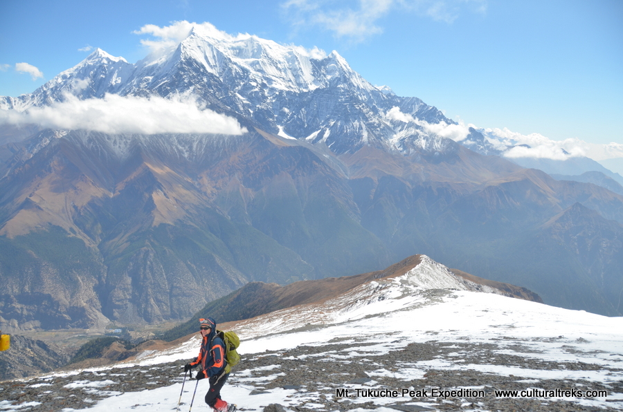 Tukcuhe Peak Climbing