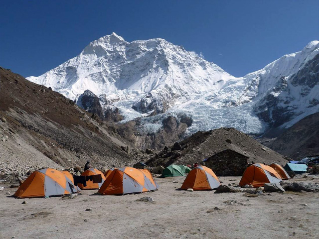Makalu Base Camp Trekking