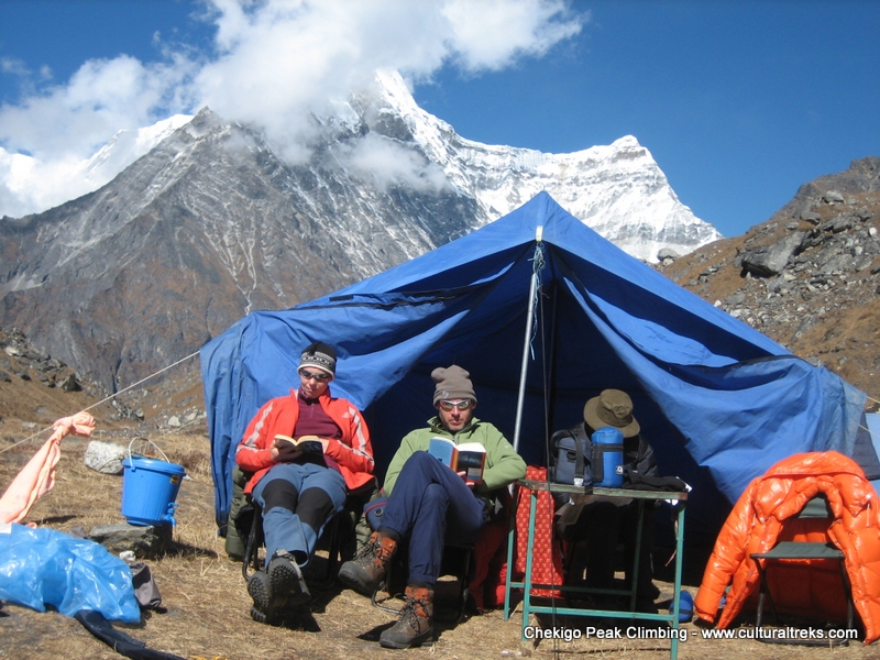 Chekigo Peak Climbing - Rolwaling Valley
