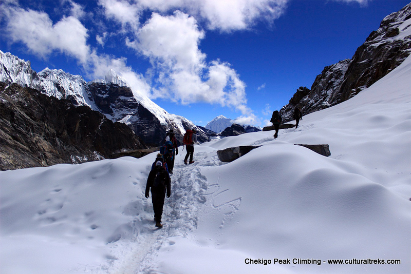 Chekigo Peak Climbing - Rolwaling Valley