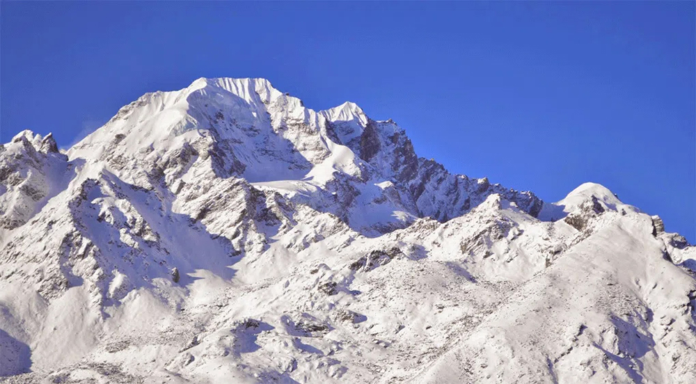 Ganja-La Chuli Peak Climbing - Langtang Region