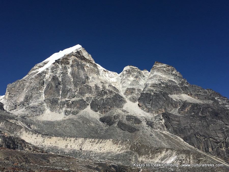 Kyazo Ri Peak Climbing