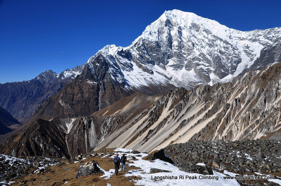 Langshisha Ri Peak Climbing - Langtang Valley
