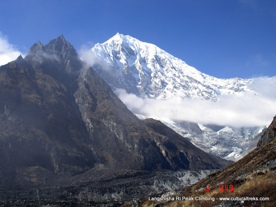 Langshisha Ri Peak Climbing - Langtang Valley