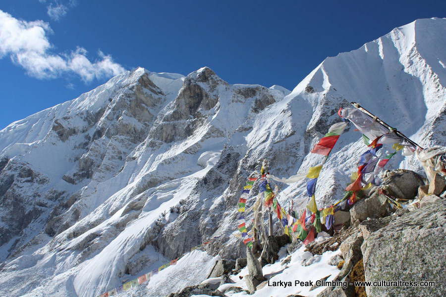 Larkya Peak Climbing - Manaslu Region