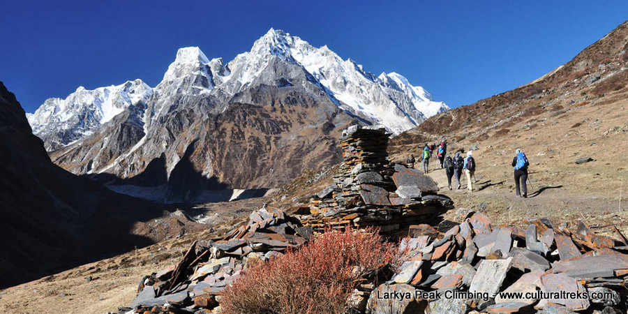 Larkya Peak Climbing - Manaslu Region