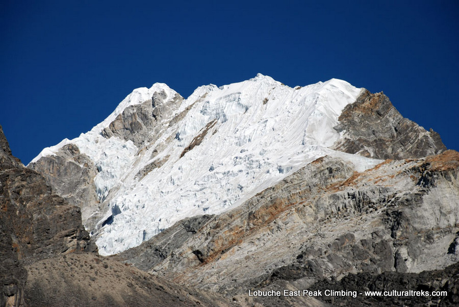 Lobuche East Peak Climbing