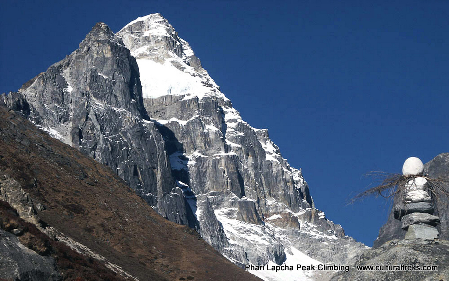 Phari Lapcha Peak Climbing