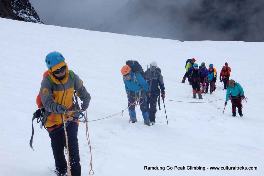 Ramdung Go Peak Climbing - Rolwaling Region