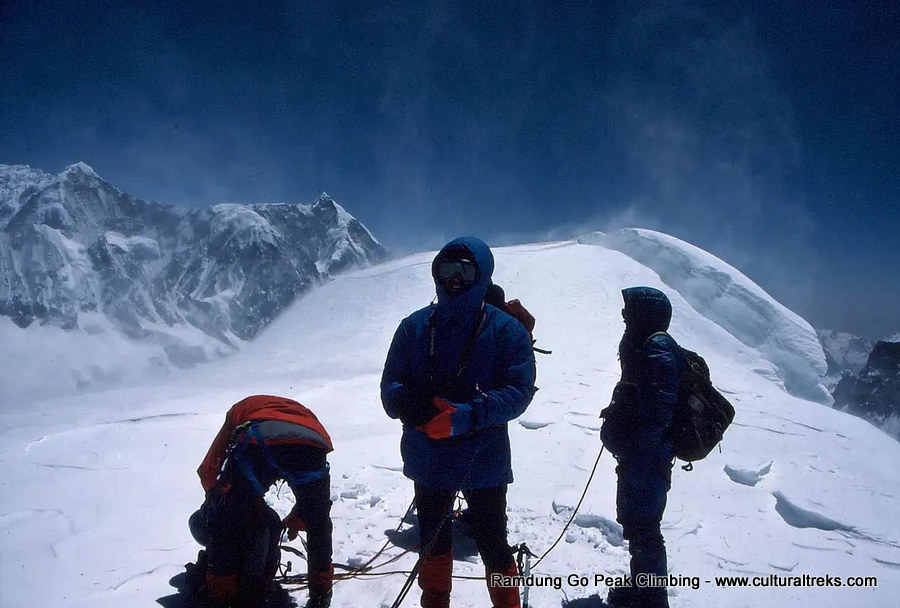 Ramdung Go Peak Climbing - Rolwaling Region