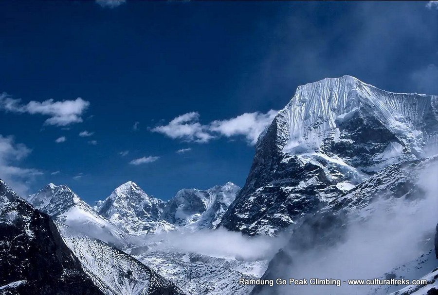 Ramdung Go Peak Climbing - Rolwaling Region