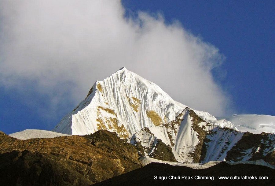 Singu Chuli Peak (Fluted Peak) Climbing