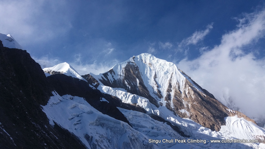 Singu Chuli Peak (Fluted Peak) Climbing