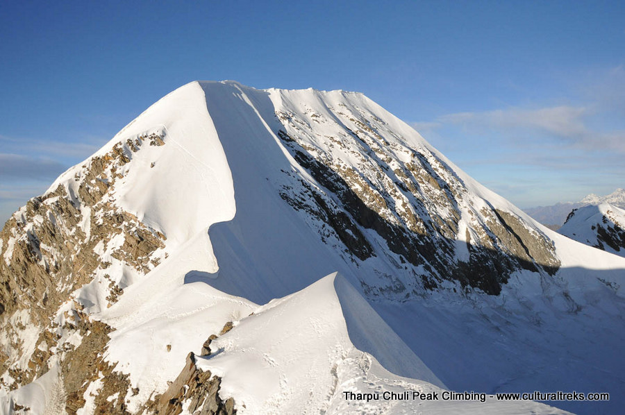 Tharpu Chuli Peak Climbing
