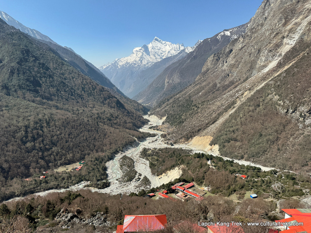 Lapchi Kang Trek