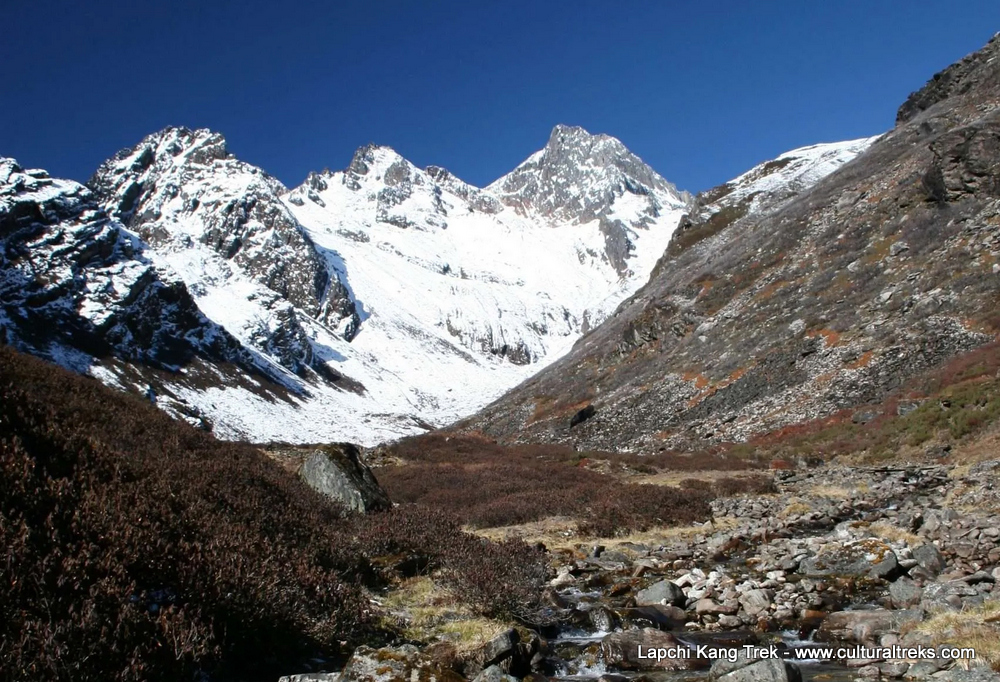 Lapchi Kang Trek