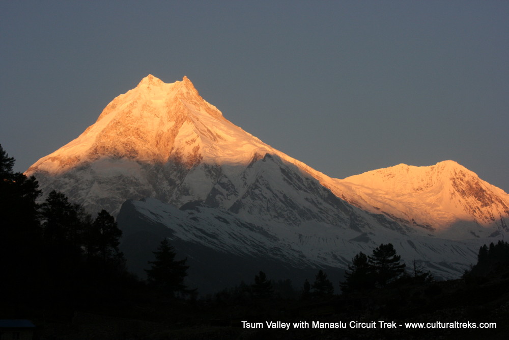 Tsum Valley with Manaslu Circuit Trek